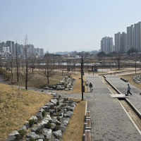 봄이 안 올 줄 알았는데